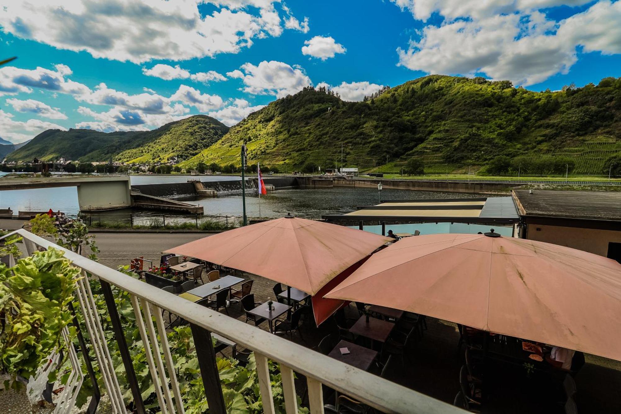 Exklusive Moselidylle: Fewo Mit Traumhaftem Staustufenblick, Netflix, Terrasse Neef Extérieur photo