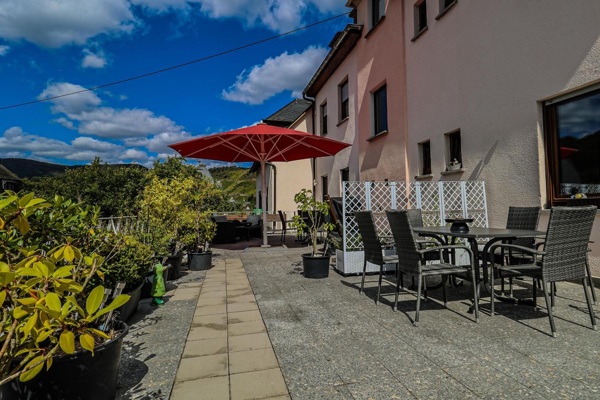 Exklusive Moselidylle: Fewo Mit Traumhaftem Staustufenblick, Netflix, Terrasse Neef Extérieur photo